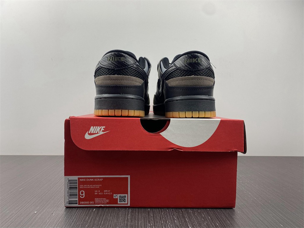 NIKE DUNK SCRAP DB0500-001